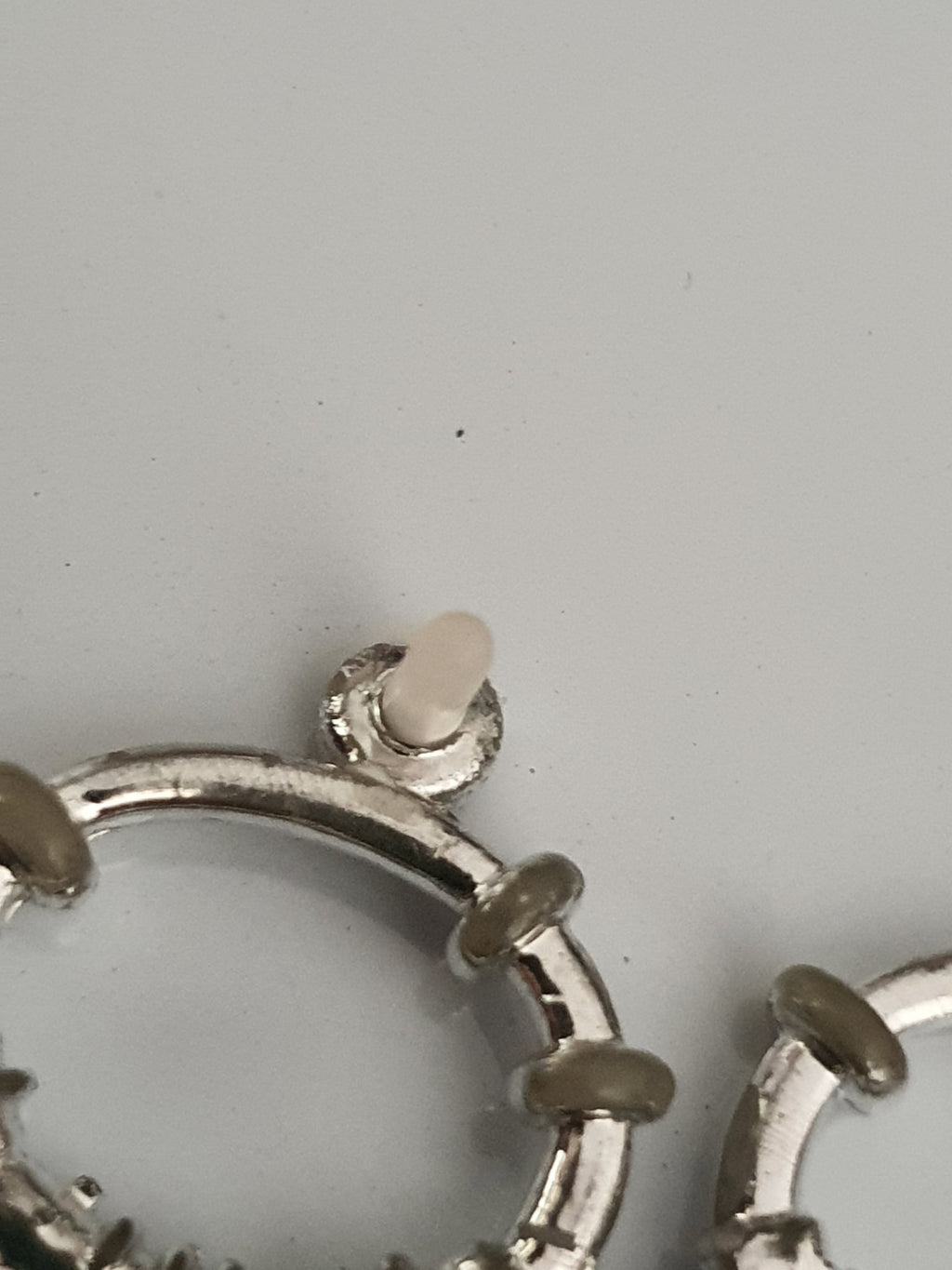 Bratz dinamite paire de boucles d oreilles