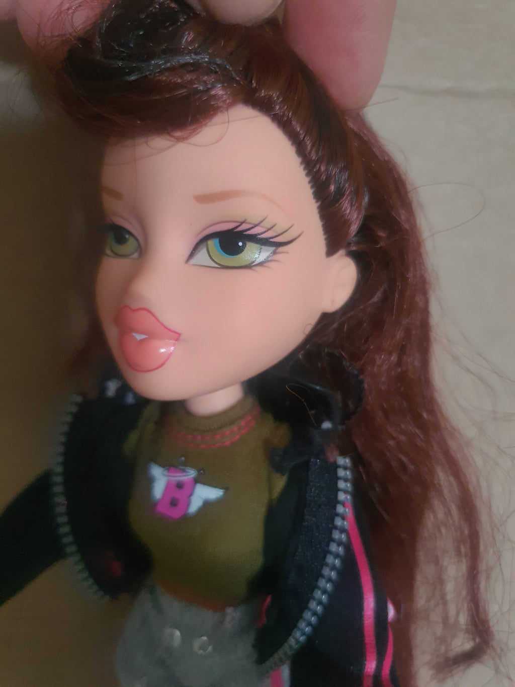 Bratz Phoebe Back to School (BTS School) Doll with Clothes & Accessories