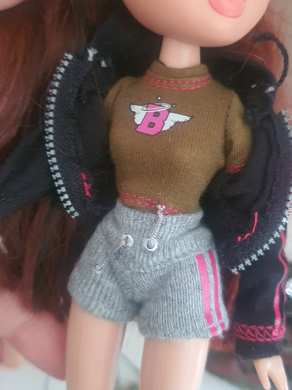 Bratz Phoebe Back to School (BTS School) Doll with Clothes & Accessories