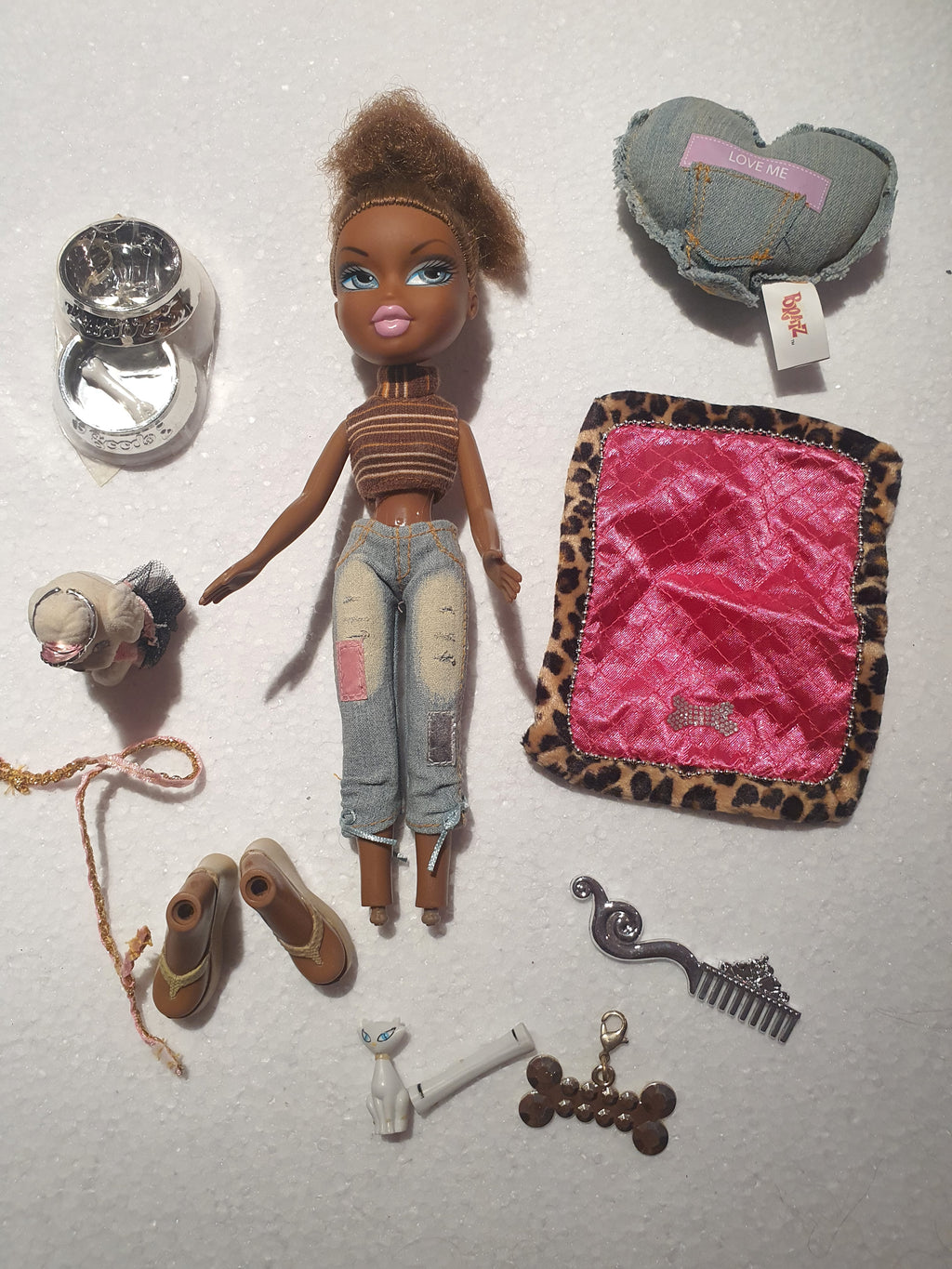 Bratz Sasha Pampered Pupz + accessoires