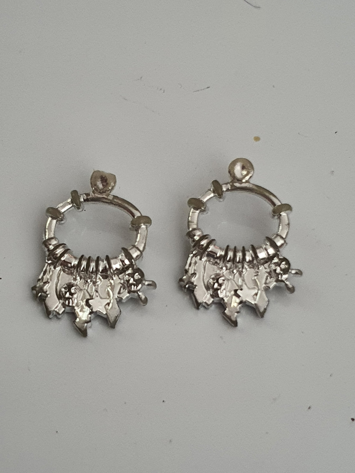 Bratz dinamite paire de boucles d oreilles