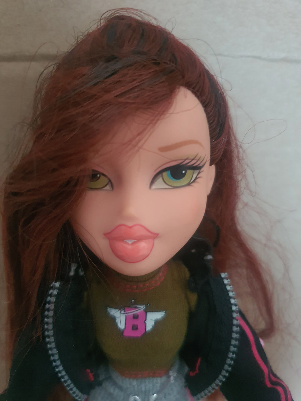 Bratz Phoebe Back to School (BTS School) Doll with Clothes & Accessories