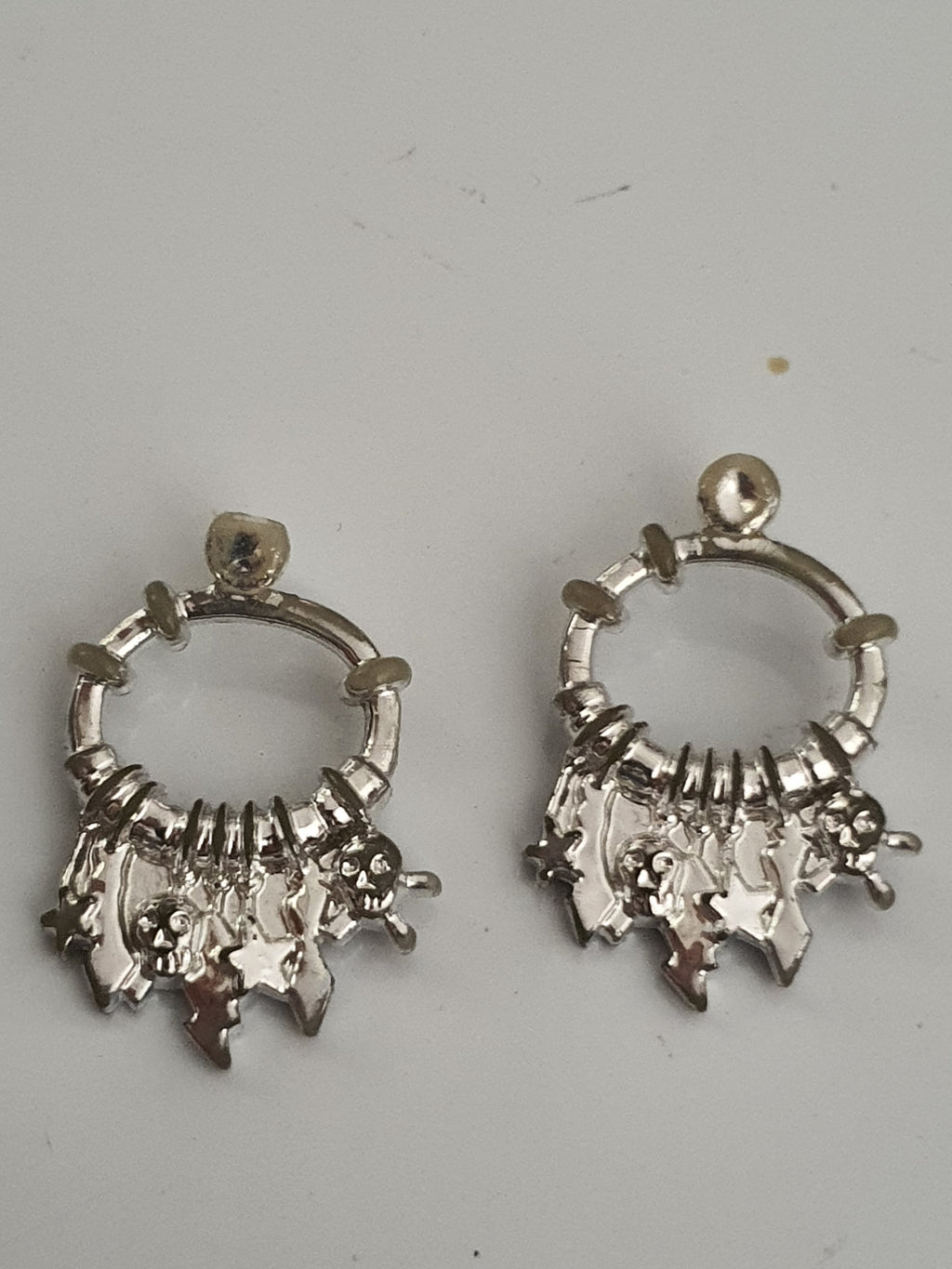 Bratz dinamite paire de boucles d oreilles