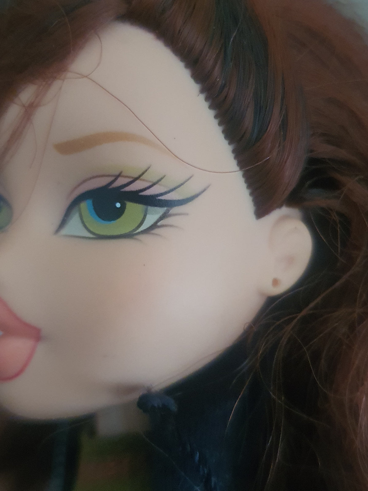 Bratz Phoebe Back to School (BTS School) Doll with Clothes & Accessories