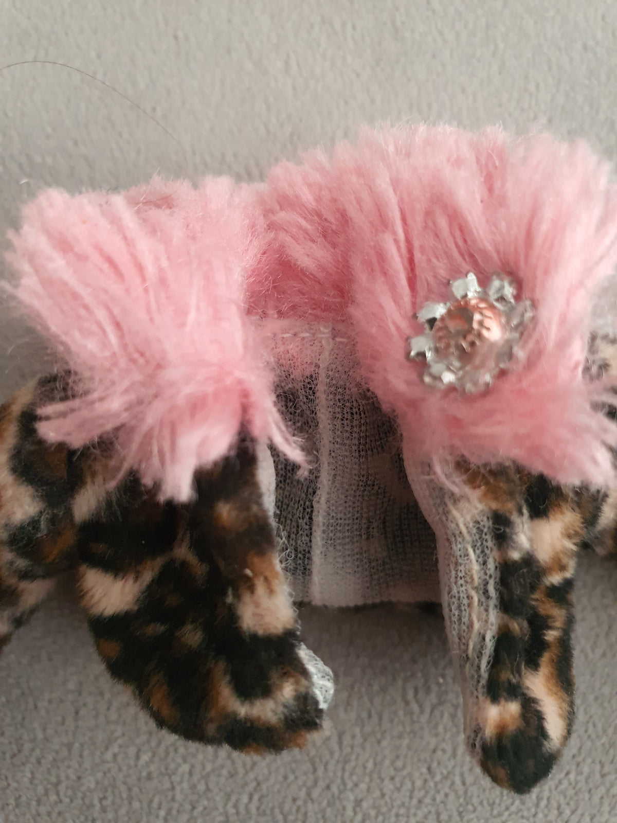 Bratz Cloe Princess – Veste léopard & fourrure rose – Originale